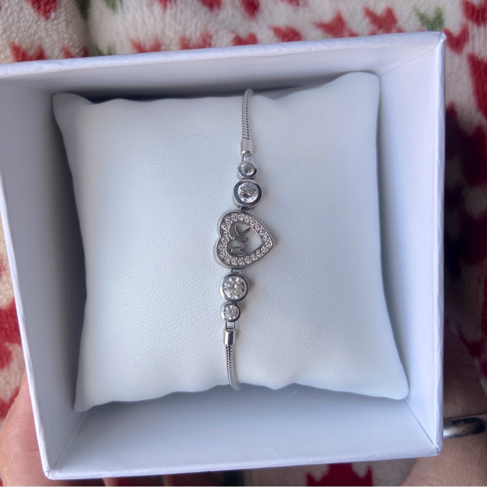 Micheal kors heart bracelet! !